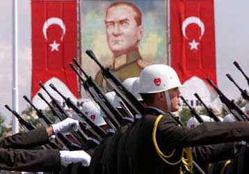 Η Ελλάδα παύει να αποτελεί πρώτης προτεραιότητας «απειλή» για την Τουρκία