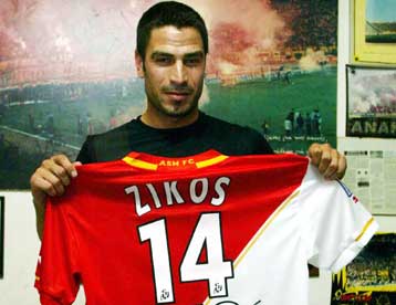 Στο γαλλικό μεταγραφικό Τοπ-10 ο Ζήκος για το France Football