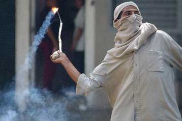 Σοβαρά επεισόδια στο Καράκας μεταξύ οπαδών του Ούγκο Τσάβες και αστυνομικών