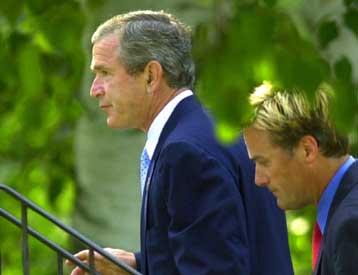 Σχέδιο δράσης κατά της Αλ Κάιντα είχε εκπονήσει ο Κλίντον, αλλά το αγνόησε ο Μπους