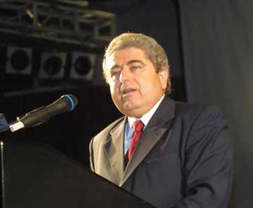 Πολιτικές τριβές στην Κύπρο από την υποψηφιότητα του Γ.Ομήρου για την Προεδρία