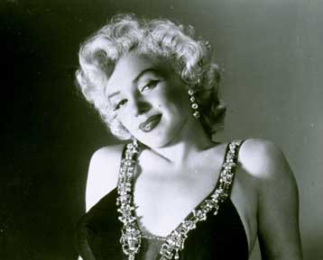 Εκατοντάδες άτομα παρακολούθησαν το μνημόσυνο της Μέριλιν Μονρόε στο Λος Αντζελες