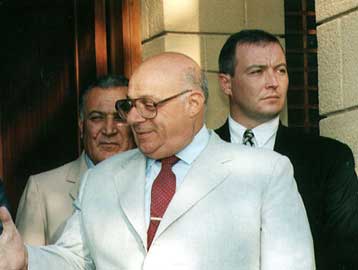 Νέες προκλητικές δηλώσεις Ντενκτάς με αφορμή την ένταξη της Κύπρου στην ΕΕ