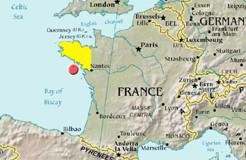 Κινδύνευσαν οι 226 επιβάτες τουριστικού πλοίου που βυθίζεται ανοικτά της Βρετάνης