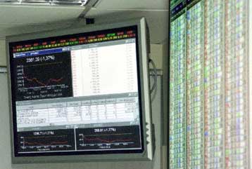 Οριακή μείωση 0,10% στη Σοφοκλέους την Πέμπτη – 2.124,96 μονάδες ο γενικός δείκτης