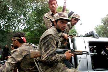 Δεκατρία στελέχη της Αλ Κάιντα σκοτώθηκαν σε συγκρούσεις με κυβερνητικά στρατεύματα