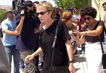 Προσβολή προσωπικών δεδομένων των συλληφθέντων για τη 17Ν καταγγέλλει η αρμόδια Αρχή