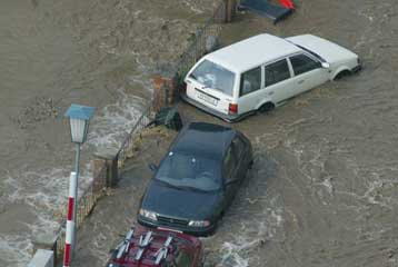 Σαρωτικές πλημμύρες στη νότια Ρωσία – Τουλάχιστον επτά νεκροί