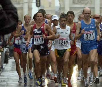 Την 20ή θέση κατέλαβε ο Ζαμπέλης στον μαραθώνιο με ρεκόρ-6η η εθνική 4Χ400μ. ανδρών