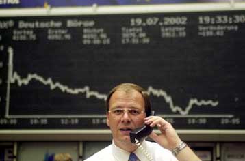 Υποχωρούν τα ευρωπαϊκά χρηματιστήρια τη Δευτέρα – Πτώση 2,52% στο Τόκιο