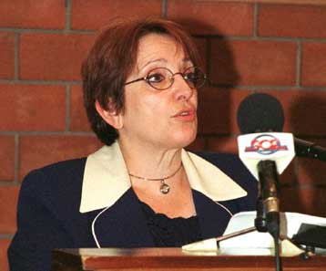 Αιχμές Παπαρήγα κατά ΠΑΣΟΚ και ΝΔ για την υπόθεση της 17 Νοέμβρη