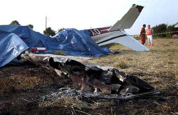 Τρεις νεκροί στην Ολλανδία από συντριβή εκπαιδευτικού αεροσκάφους