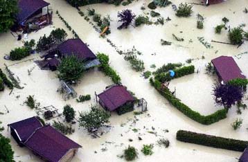 Κλιματικές αλλαγές και κακή διαχείριση των υδάτινων οδών «ευθύνονται» για τις πλημμύρες
