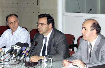 Ευρεία σύσκεψη τη Δευτέρα για τη φορολογική μεταρρύθμιση