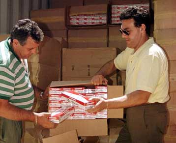 Στα 2,7 δισ. ευρώ ανέρχονται τα έσοδα από το λαθρεμπόριο στην Ελλάδα