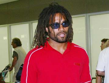 Εκτός αγωνιστικής δράσης για τουλάχιστον δύο εβδομάδες ο Καρεμπέ λόγω θλάσης