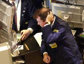 Ανοδος Nasdaq και Dow Jones στο κλείσιμο της Δευτέρας