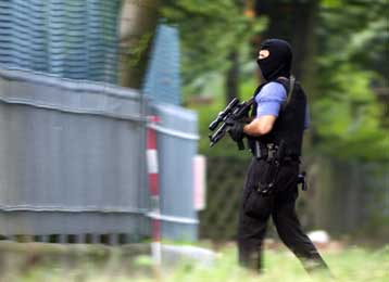 Απελευθέρωση των ομήρων της ιρακινής πρεσβείας από τη γερμανική αστυνομία