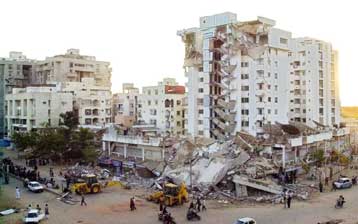 Οκτώ νεκροί και δεκάδες τραυματίες από έκρηξη σε πολυκατοικία της Μόσχας