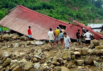 Κατολισθήσεις εξαφάνισαν χωριό στο Νεπάλ – Στους 65 οι νεκροί από το χτύπημα της φύσης