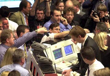 Ανοδικές τάσεις καταγράφουν τα ευρωπαϊκά χρηματιστήρια στο άνοιγμα της Πέμπτης