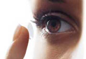 Ακόμη και διετή παράταση στη συνεχή χρήση φακών επαφής ενδέχεται να δίνει το σελήνιο