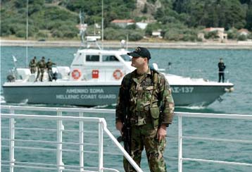 ΕΔΕ για τις περιπτώσεις βιαιοπραγίας λιμενικών διέταξε ο υπουργός Εμπορικής Ναυτιλίας