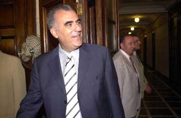 Ευνοϊκούς όρους για ρύθμιση οφειλών προς το ΙΚΑ προβλέπει τροπολογία του υπ.Εργασίας