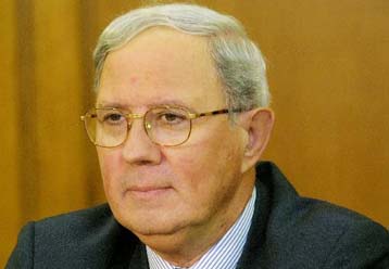 Όχι σε παροχές και χαλάρωση της δημοσιονομικής πολιτικής, προειδοποιεί ο Ν.Γκαργκάνας