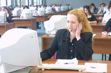 Μερική απασχόληση και εργασία σε μητέρες τα «όπλα» στη μάχη κατά της ανεργίας