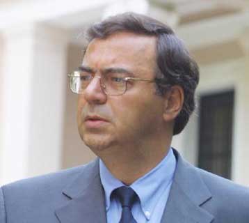 Μοχλός ενίσχυσης των μικρομεσαίων η φορολογική μεταρρύθμιση, κατά τον Χριστοδουλάκη