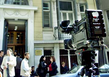Προσωρινή αναστολή για ένα μήνα της εκπομπής Best Seller του Star