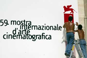 Με Σάλμα Χάγιεκ και Αντόνιο Μπαντέρας ξεκινά την Πέμπτη η 59η Μόστρα