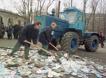 Αντιπειρατική τεχνολογία CD-ROM, πρόκληση για τους χάκερ, από την JVC