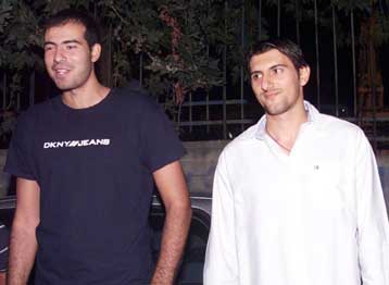 Στο εξωτερικό θα συνεχίσουν την καριέρα τους Χατζηβρέττας και Καράγκουτης