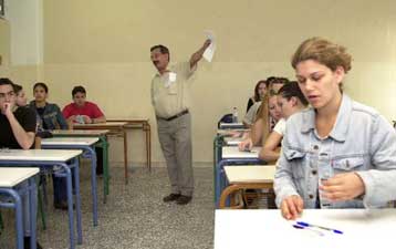 Την Τρίτη γράφουν τα πρώτα μαθήματα οι μετεξεταστέοι στα Λύκεια