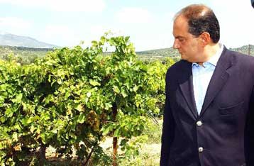 Οξεία αντιπαράθεση Καραμανλή – Πρωτόπαπα για τα προβλήματα των αγροτών