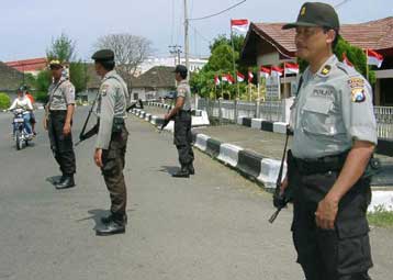 Και Αμερικανοί υπήκοοι μεταξύ των νεκρών από επίθεση ενόπλων στην Ινδονησία