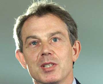 Το Ιράκ πρέπει να αντιμετωπιστεί, δηλώνει ο Μπλερ, χωρίς να διευκρινίζει το πώς…