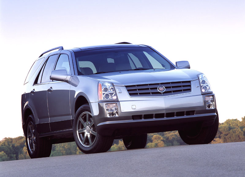 Στο φως της δημοσιότητας η νέα Cadillac SRX