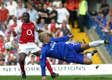 Επεσε από την κορυφή η Αρσεναλ με το 1-1 της Τσέλσι