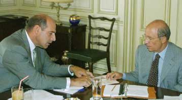 Έτοιμοι να συμβάλουν στη συγκράτηση του πληθωρισμού δηλώνουν οι βιομήχανοι