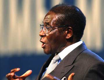 Να μην ανακατεύεται στα εσωτερικά της Ζιμπάμπουε, ζήτησε ο Μουγκάμπε από τον Μπλερ