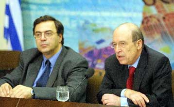 Πάνω από τα 10.000 ευρώ αυξάνεται το αφορολόγητο όριο για τους μισθωτούς