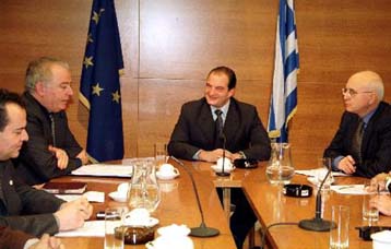 Διπρόσωπη η κυβέρνηση στο κύμα των ανατιμήσεων, υποστηρίζει η Νέα Δημοκρατία