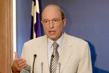 Στα 10.000 ευρώ αυξάνεται το αφορολόγητο όριο, ανακοίνωσε ο πρωθυπουργός