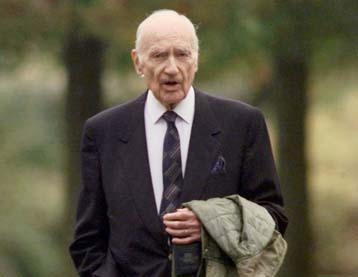 «Όχι» στην αποφυλάκιση του Μορίς Παπόν για λόγους υγείας, είπε το εφετείο της Γαλλίας