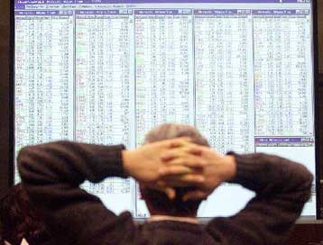 Με απώλειες 1,10% κάτω από τις 2.070 μονάδες έκλεισε το ΧΑΑ την Πέμπτη