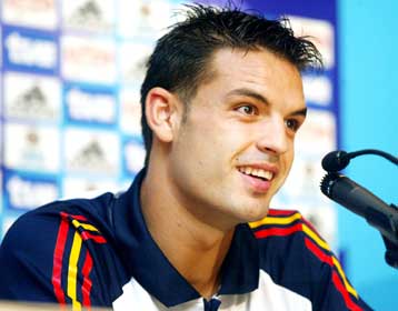 Σε νίκη στοχεύουν οι Φούριας Ρόχας, δηλώνουν πέντε διεθνείς της Ισπανίας