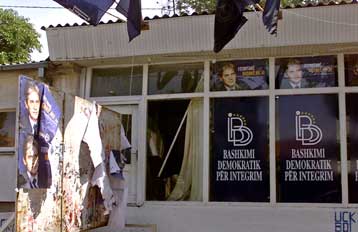 Ένας 13χρονος τραυματίστηκε ελαφρά από ισχυρή έκρηξη βόμβας στα Σκόπια